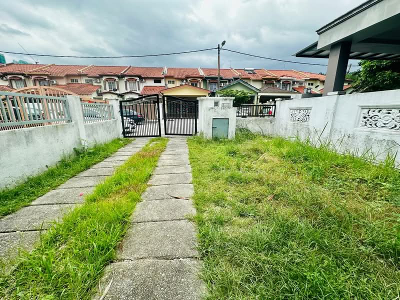 2-storey Terraced House for Sale in Alam Damai (Cheras) - Luqman Ramli - Exterior - PropertyGuru.com.my
