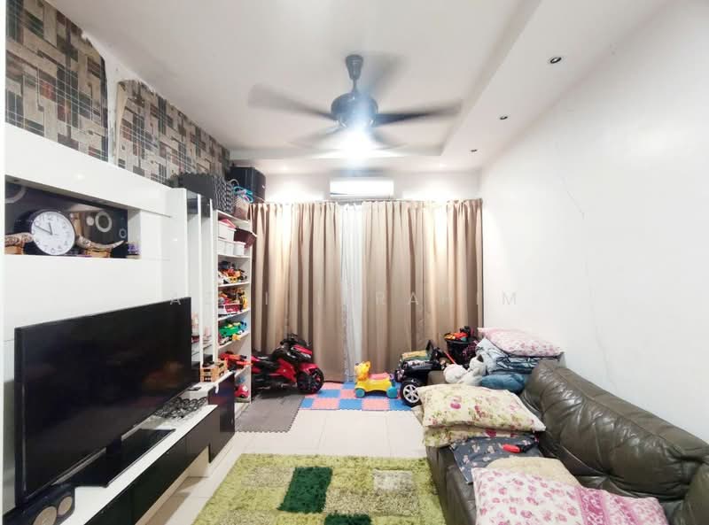 Rumah Teres 2 Tingkat untuk Dijual di Bangi (Selangor) - Azli Ibrahim - Living Room - PropertyGuru.com.my