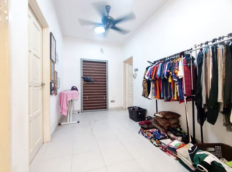 Rumah Teres 2 Tingkat untuk Dijual di Bangi (Selangor) - Azli Ibrahim - Interior - PropertyGuru.com.my
