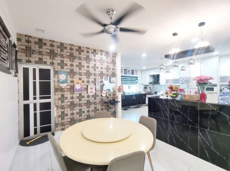 Rumah Teres 2 Tingkat untuk Dijual di Bangi (Selangor) - Azli Ibrahim - Dining Room - PropertyGuru.com.my