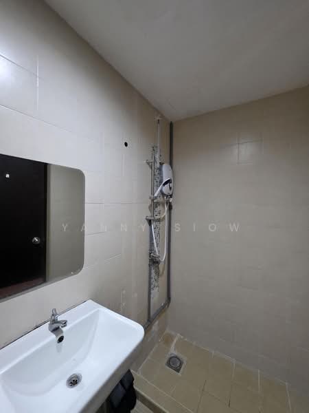 Condominium for Sale at Riana Green East - Yanny Siow - Bathroom - PropertyGuru.com.my