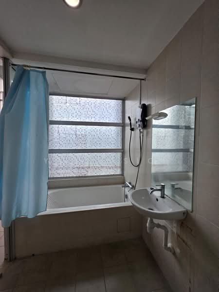 Condominium for Sale at Riana Green East - Yanny Siow - Bathroom - PropertyGuru.com.my