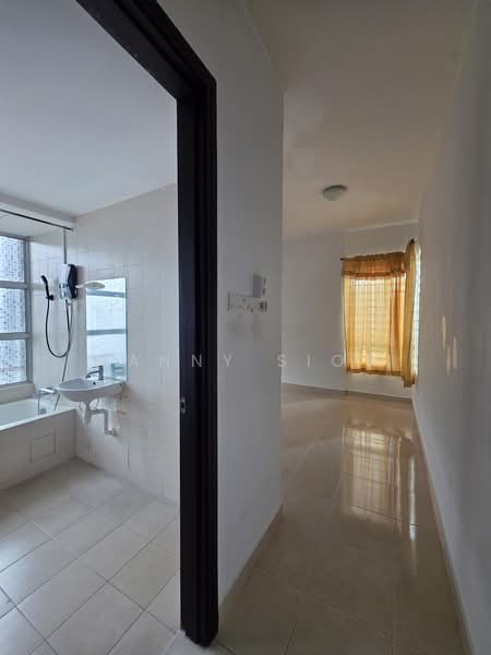 Condominium for Sale at Riana Green East - Yanny Siow - Bathroom - PropertyGuru.com.my