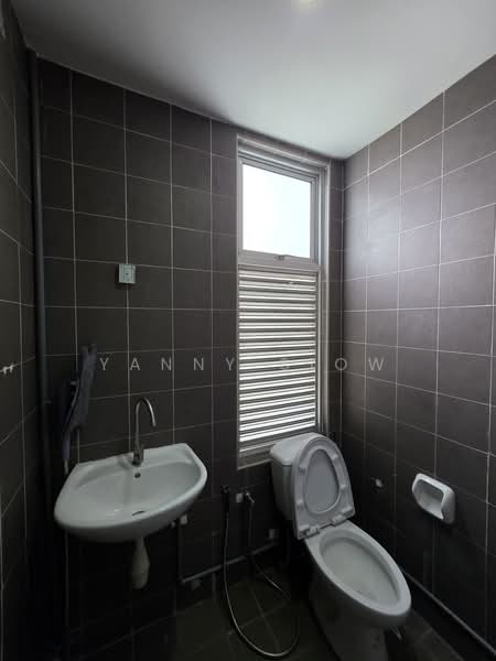 Condominium for Sale at Riana Green East - Yanny Siow - Bathroom - PropertyGuru.com.my