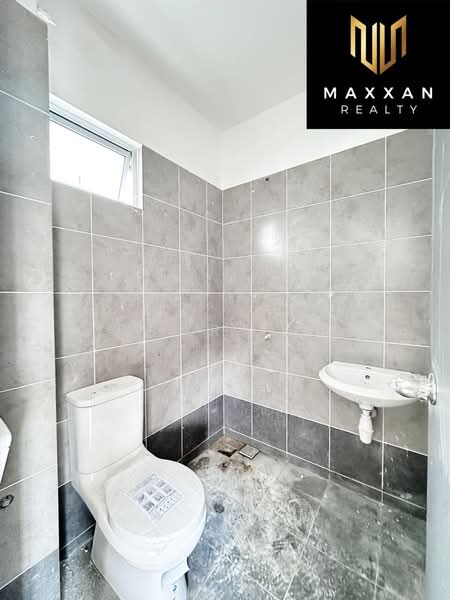 Rumah Teres untuk Dijual di Gelang Patah (Johor) - ZAVIER KHOO - Bathroom - PropertyGuru.com.my
