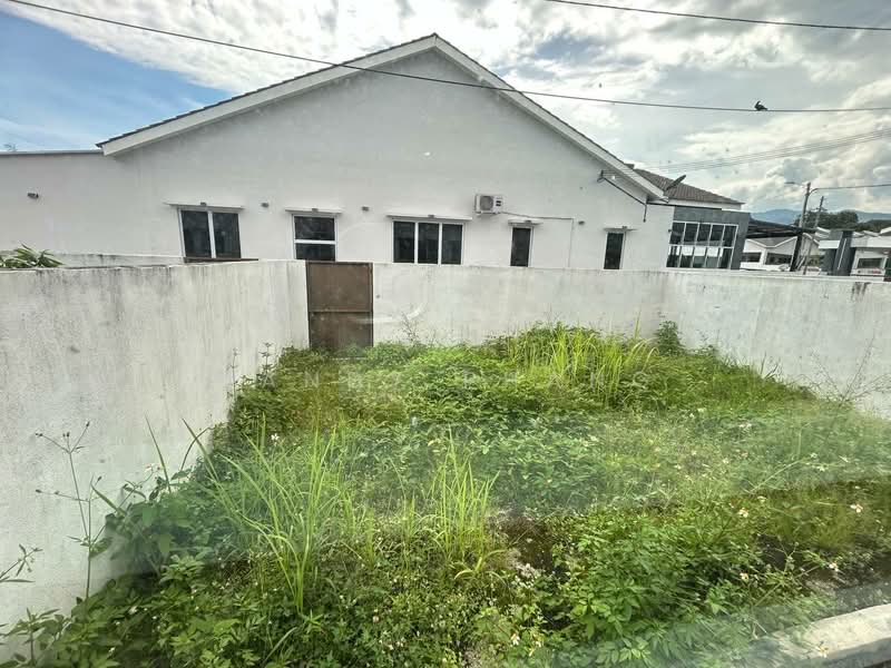 1-storey Terraced House for Rent in Ipoh (Perak) - Mandy Phang - Exterior - PropertyGuru.com.my