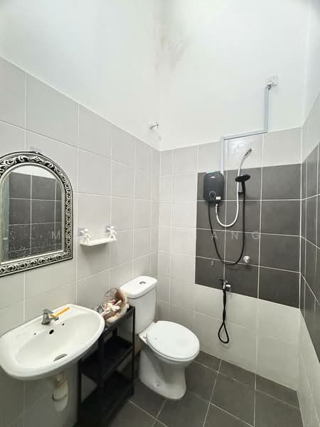 1-storey Terraced House for Rent in Ipoh (Perak) - Mandy Phang - Bathroom - PropertyGuru.com.my