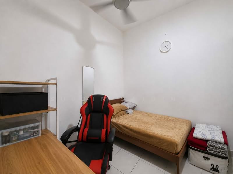1-storey Terraced House for Sale in Alam Suria (Puncak Alam) - Shiqin Saidin - Bedroom - PropertyGuru.com.my