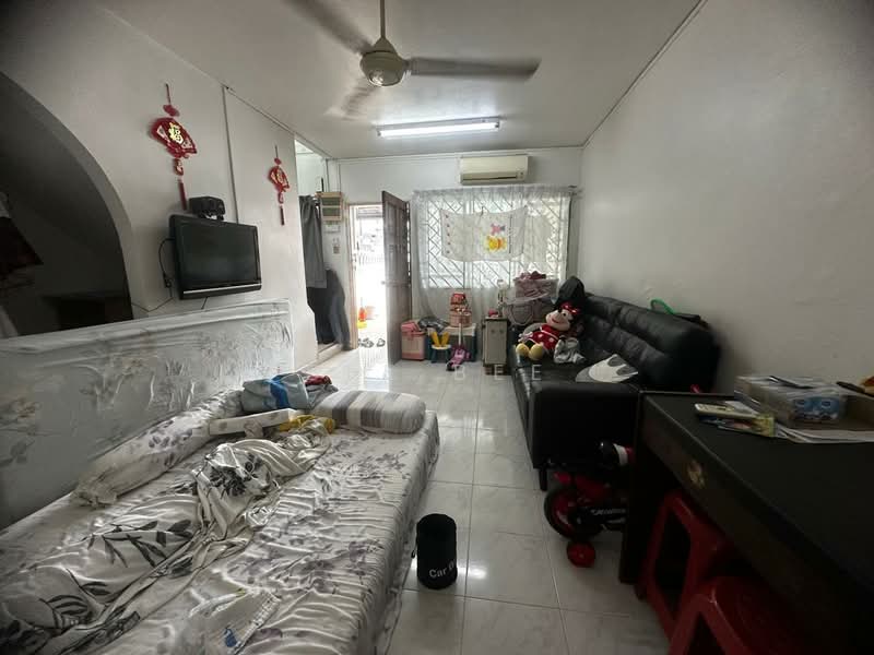 2-storey Terraced House for Sale in Taman Damai Jaya (Skudai) - Bee Bee - PropertyGuru.com.my