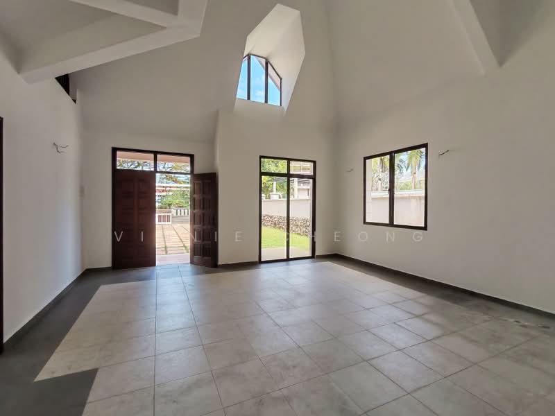 Bungalow for Sale in Batu Ferringhi (Penang) - Vinnie Cheong - Living Room - PropertyGuru.com.my