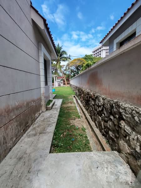 Bungalow for Sale in Batu Ferringhi (Penang) - Vinnie Cheong - Exterior - PropertyGuru.com.my