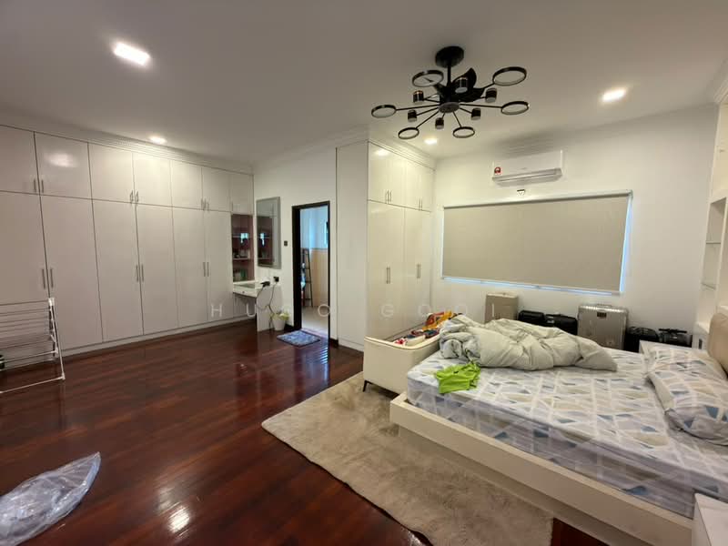 Rumah Banglo untuk Disewa di Country Heights (Kajang) - Hugo Gooi - Bedroom - PropertyGuru.com.my