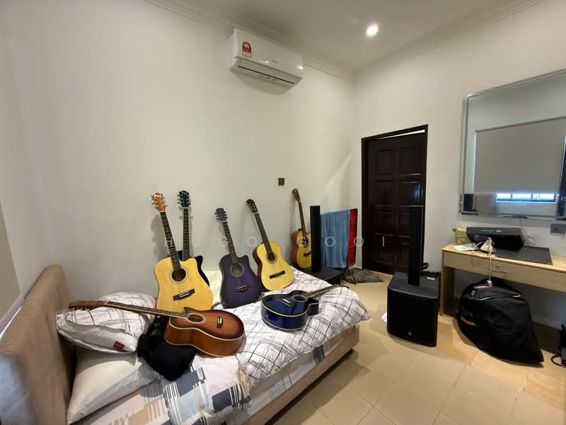 Rumah Banglo untuk Disewa di Country Heights (Kajang) - Hugo Gooi - Bedroom - PropertyGuru.com.my