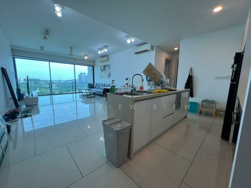 Kondominium untuk Dijual di One Central Park - Soh Siew Siew - Living Room - PropertyGuru.com.my