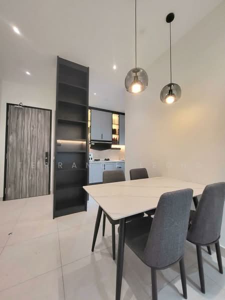 Service Residence for Sale at Majestic Maxim - Terrance Leong - Dining Room - PropertyGuru.com.my