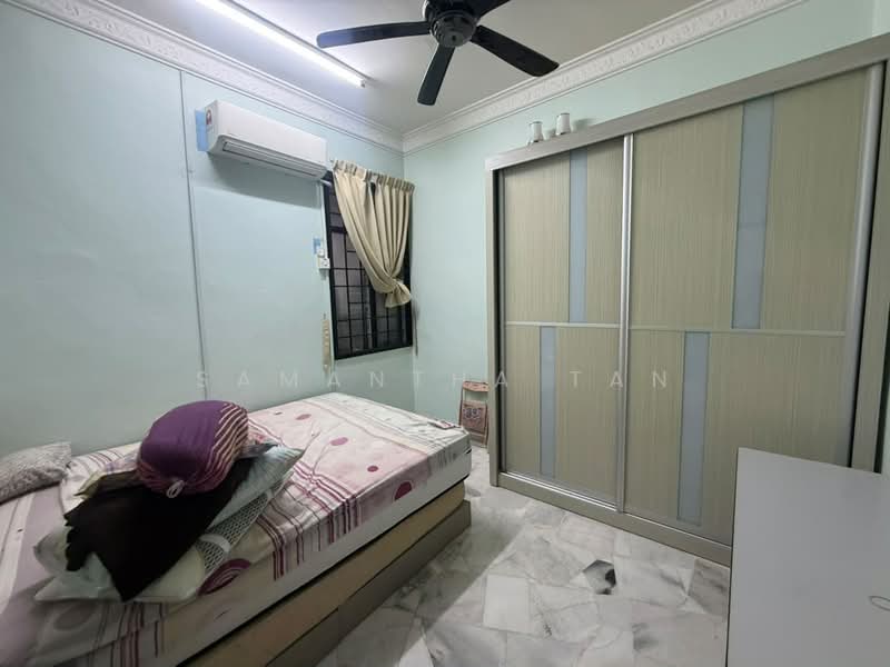 Rumah Teres 1 Tingkat untuk Dijual di Taman Skudai Baru (Skudai) - Samantha Tan - Bedroom - PropertyGuru.com.my