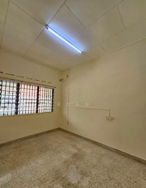 1-storey Terraced House for Rent in Taman Perling (Perling) - Jordan . - PropertyGuru.com.my