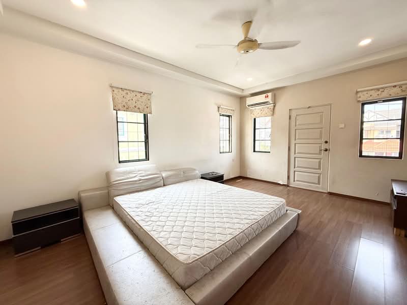 Rumah Teres 2-Tingkat untuk Dijual di Usj 11 (Subang Jaya) - Kenix Lee - Bedroom - PropertyGuru.com.my