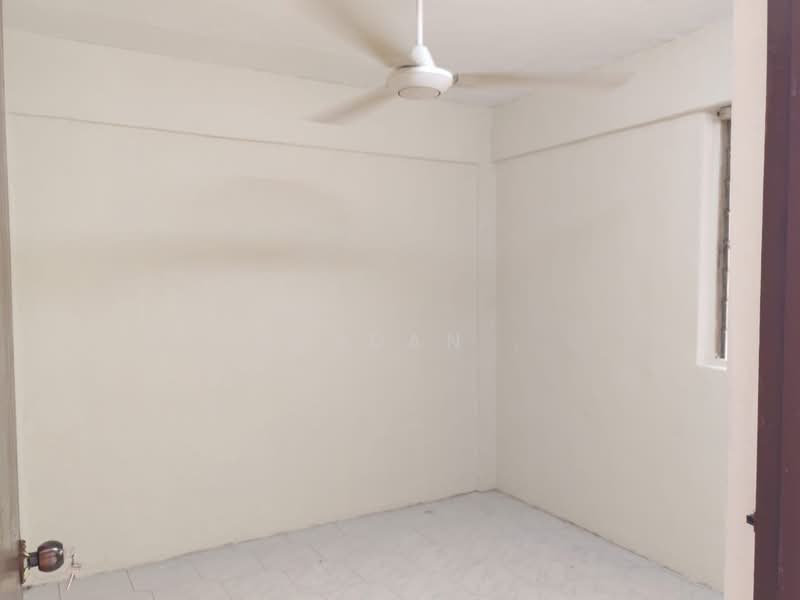 Flat for Sale at Flat Taman Ungku Tun Aminah - Jordan . - PropertyGuru.com.my