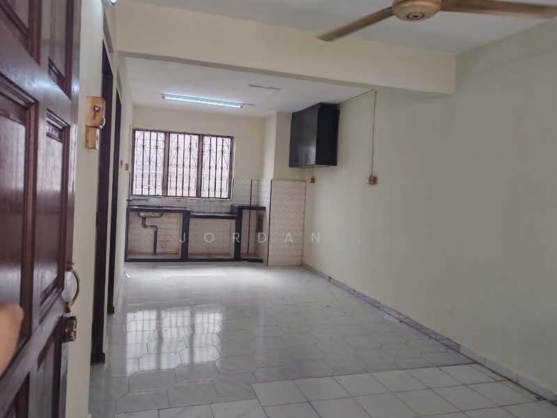 Flat for Sale at Flat Taman Ungku Tun Aminah - Jordan . - PropertyGuru.com.my