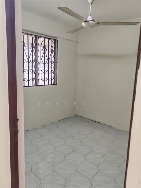 Flat for Sale at Flat Taman Ungku Tun Aminah - Jordan . - PropertyGuru.com.my