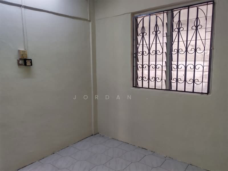 Flat for Sale at Flat Taman Ungku Tun Aminah - Jordan . - PropertyGuru.com.my