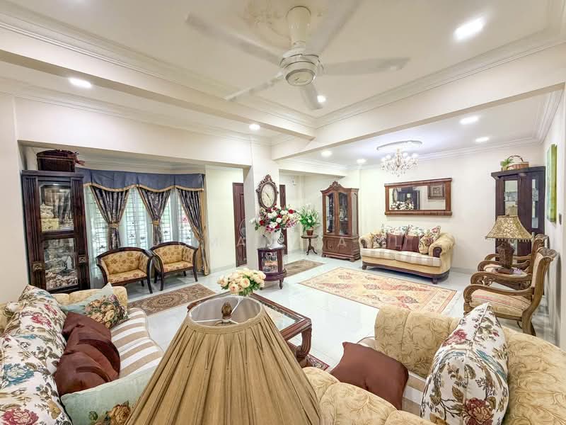 2-storey Terraced House for Sale in Alam Damai (Cheras) - Luqman Ramli - Living Room - PropertyGuru.com.my