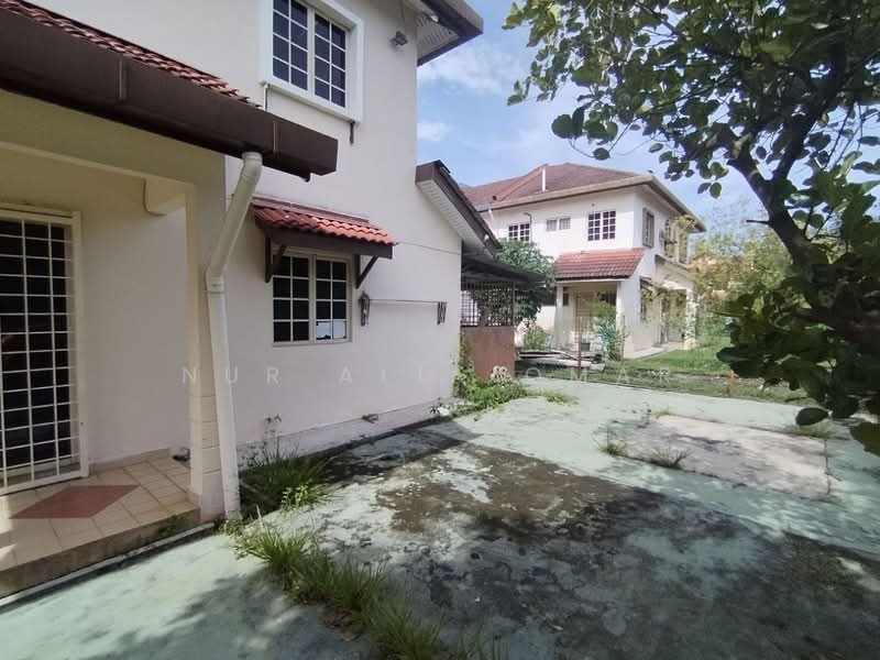 2-storey Terraced House for Sale in Shah Alam (Selangor) - Nur Alia Omar - Exterior - PropertyGuru.com.my