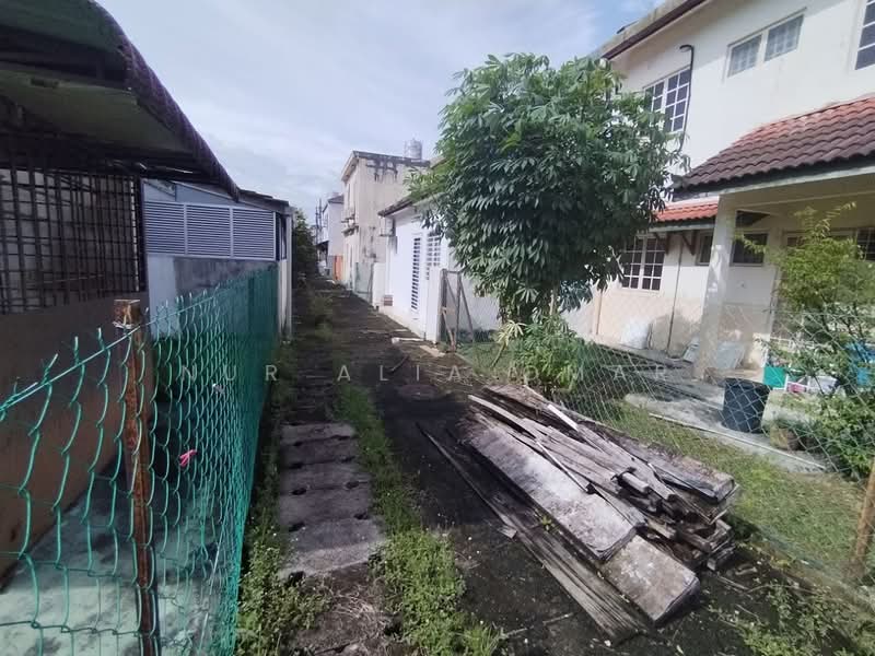 2-storey Terraced House for Sale in Shah Alam (Selangor) - Nur Alia Omar - Exterior - PropertyGuru.com.my
