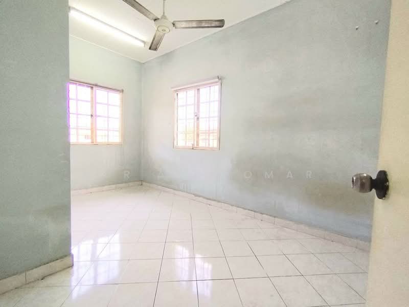 2-storey Terraced House for Sale in Shah Alam (Selangor) - Nur Alia Omar - Interior - PropertyGuru.com.my