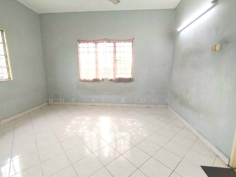 2-storey Terraced House for Sale in Shah Alam (Selangor) - Nur Alia Omar - Interior - PropertyGuru.com.my