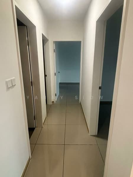 Kondominium untuk Disewa di d'Brightton - Yanny Siow - Corridor - PropertyGuru.com.my