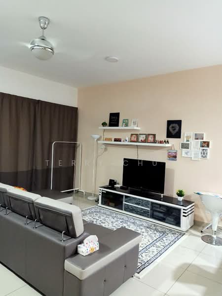 Kondominium untuk Dijual di Lakeville Residence - Terry Chua - Living Room - PropertyGuru.com.my