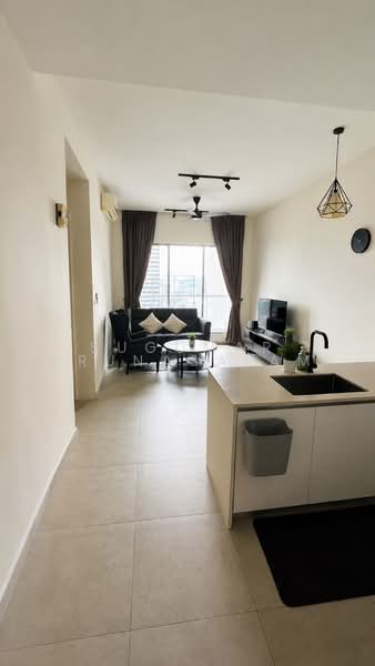 Servis Apartment untuk Dijual di Petalz Residences - Sugumar Arunasalam - Living Room - PropertyGuru.com.my