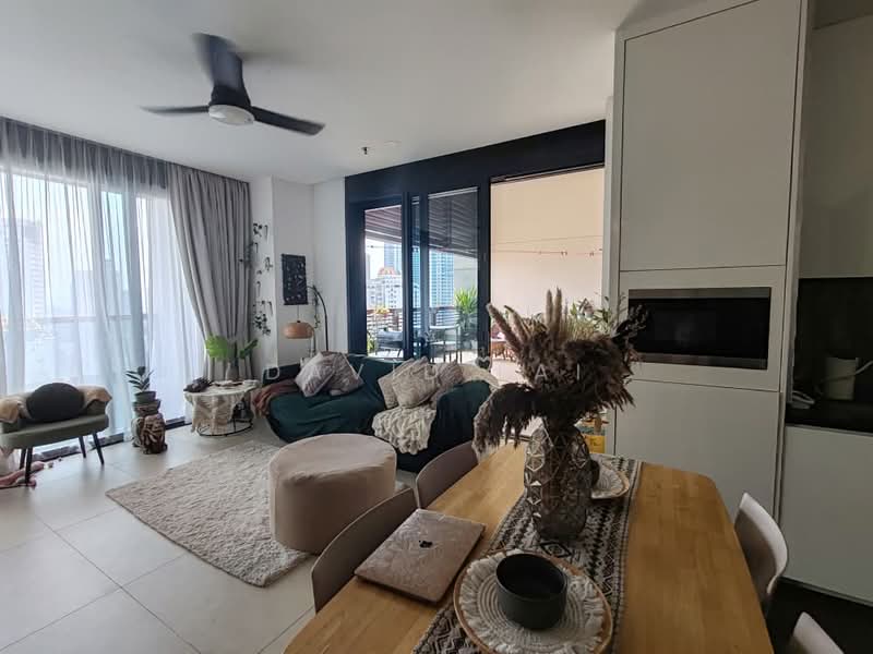 Servis Apartment untuk Dijual di Arcoris SOHO - David Lai - Living Room - PropertyGuru.com.my