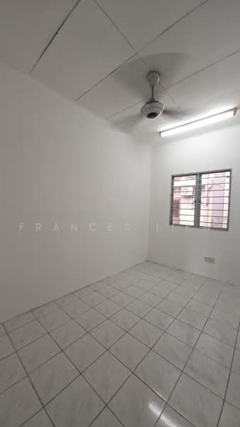 2-storey Terraced House for Sale in Bandar Putra Permai (Seri Kembangan) - Frances Liew - Interior - PropertyGuru.com.my