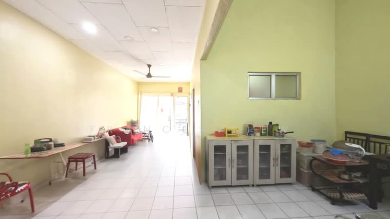 1-storey Terraced House for Sale in Taman Puncak Jalil (Seri Kembangan) - Frances Liew - Living Room - PropertyGuru.com.my