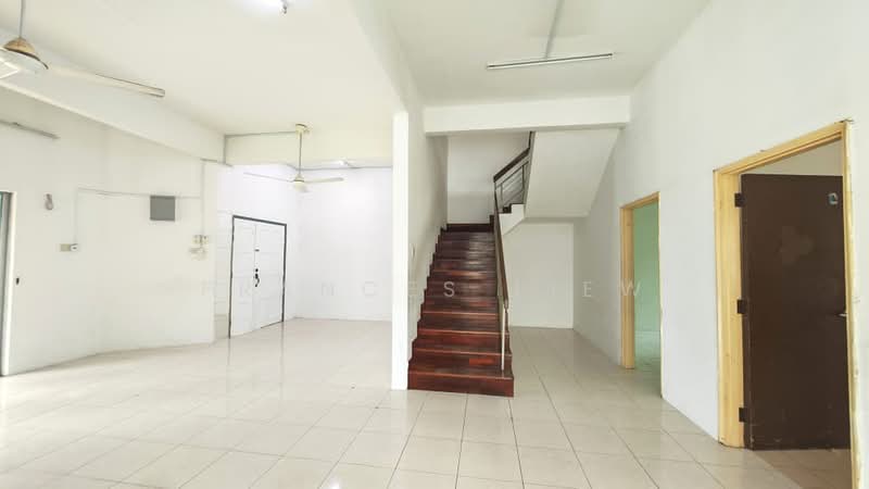Rumah Berkembar untuk Dijual di Bandar Putra Permai (Seri Kembangan) - Frances Liew - Interior - PropertyGuru.com.my