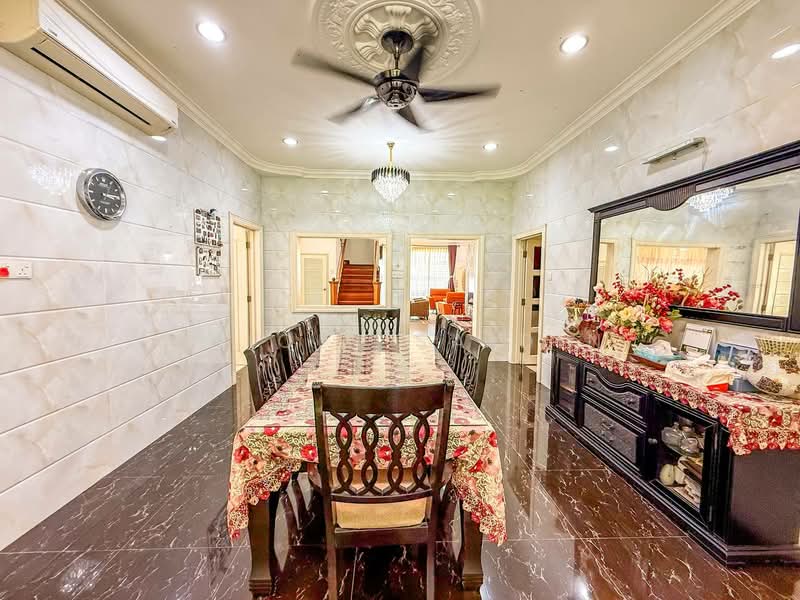 Semi-Detached House for Sale in Ampang Jaya (Ampang) - Shiqin Saidin - Dining Room - PropertyGuru.com.my