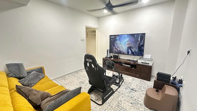 2-storey Terraced House for Sale in Keramat (Kuala Lumpur) - Mohd Aizat Saiful Bahri - Living Room - PropertyGuru.com.my