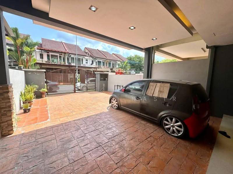 3-storey Terraced House for Sale in Kajang (Selangor) - Nadzmie Nasir - PropertyGuru.com.my