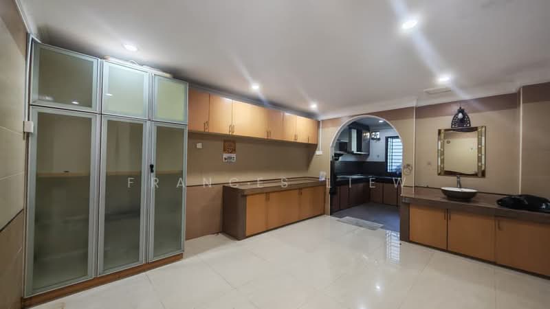 2-storey Terraced House for Sale in Bandar Putra Permai (Seri Kembangan) - Frances Liew - Kitchen - PropertyGuru.com.my