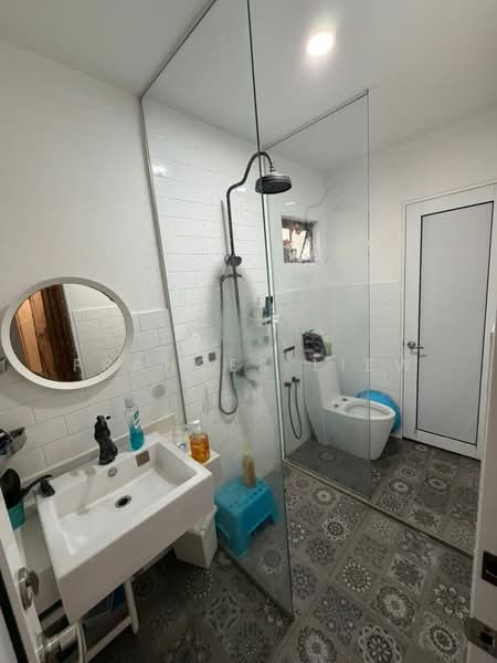 2-storey Terraced House for Sale in Bandar Putra Permai (Seri Kembangan) - Frances Liew - Bathroom - PropertyGuru.com.my
