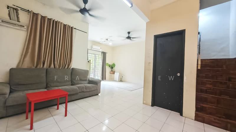 2-storey Terraced House for Sale in Taman Puncak Jalil (Seri Kembangan) - Frances Liew - Living Room - PropertyGuru.com.my
