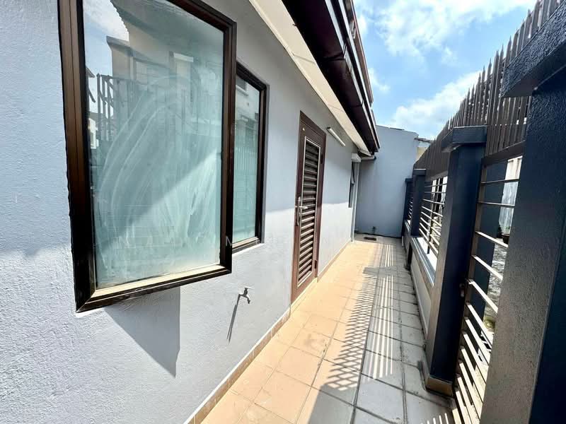 2.5-storey Terraced House for Sale in Kinrara Residence (Puchong) - Nadzmie Nasir - Exterior - PropertyGuru.com.my