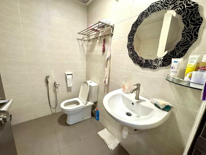 2.5-storey Terraced House for Sale in Kinrara Residence (Puchong) - Nadzmie Nasir - Bathroom - PropertyGuru.com.my