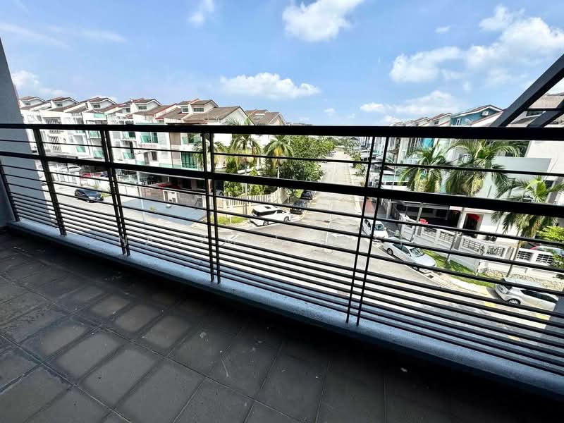 2.5-storey Terraced House for Sale in Kinrara Residence (Puchong) - Nadzmie Nasir - Balcony - PropertyGuru.com.my