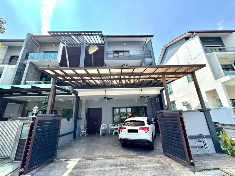 2.5-storey Terraced House for Sale in Kinrara Residence (Puchong) - Nadzmie Nasir - Exterior - PropertyGuru.com.my