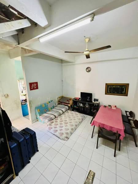 Rumah Teres 2.5 Tingkat untuk Dijual di Ampang Jaya (Ampang) - Mohd Aizat Saiful Bahri - Living Room - PropertyGuru.com.my