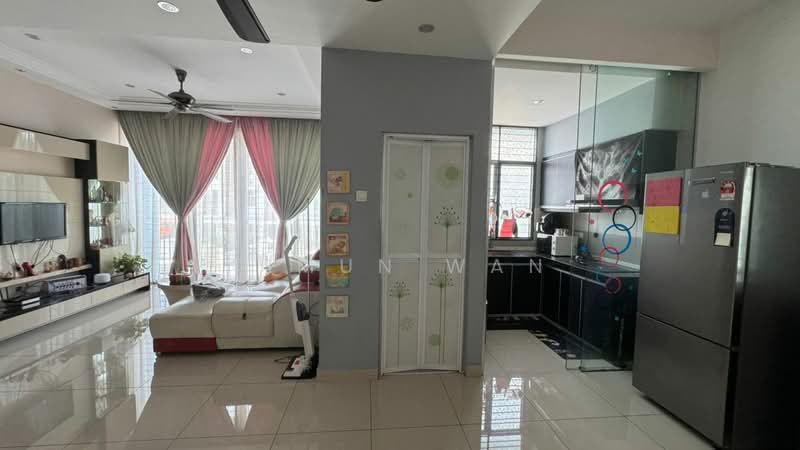 Rumah Bandar untuk Dijual di Puchong (Selangor) - Timun Wan - Living Room - PropertyGuru.com.my